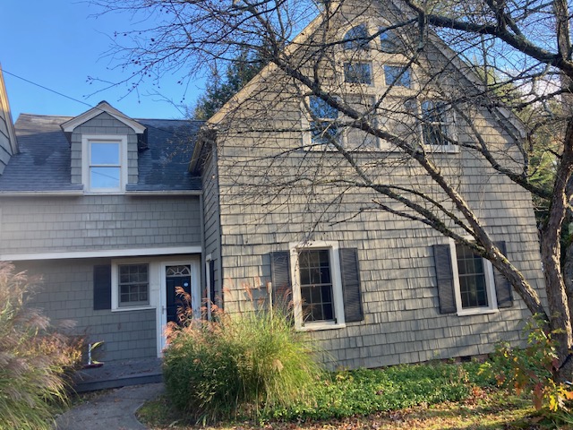 Focused Property Photo