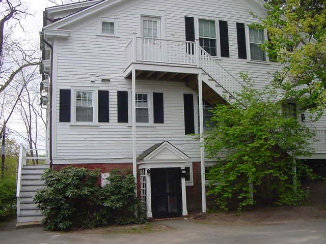 Focused Property Photo