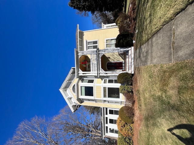 Focused Property Photo