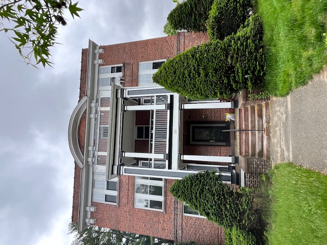 Focused Property Photo
