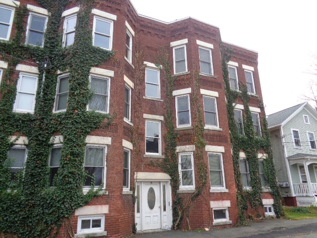 Focused Property Photo