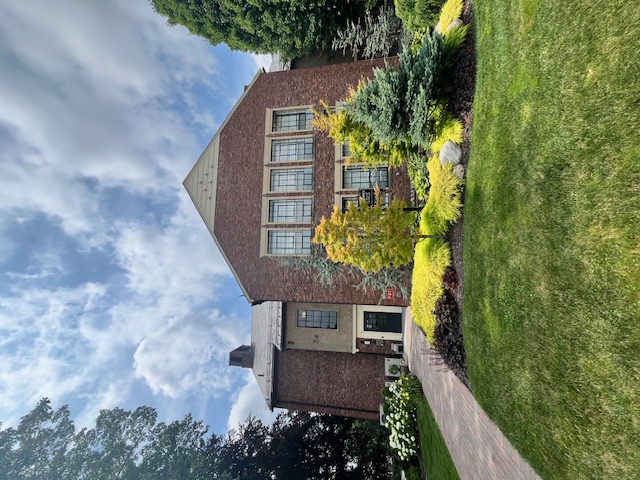 Focused Property Photo