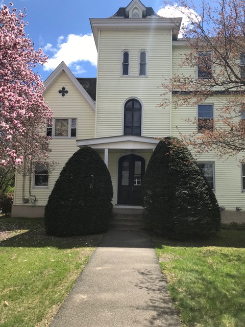 Focused Property Photo