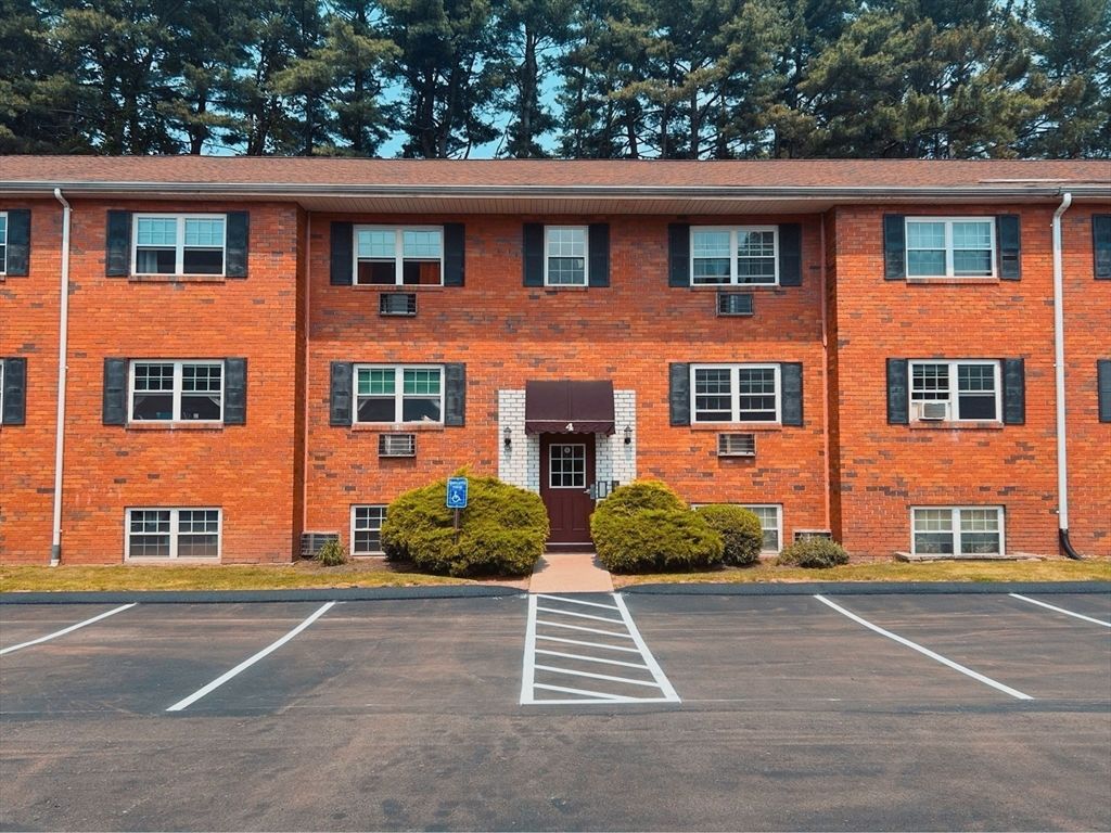 Focused Property Photo