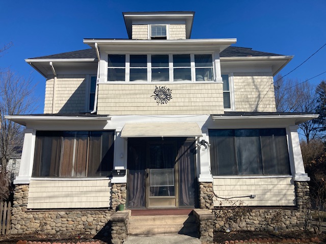 Focused Property Photo