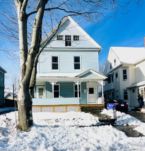 Focused Property Photo